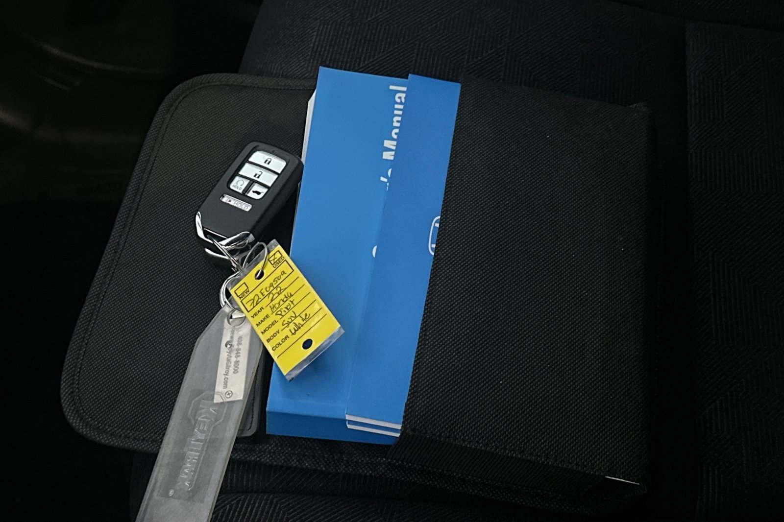 Used 2022 Honda Pilot Sport image 11