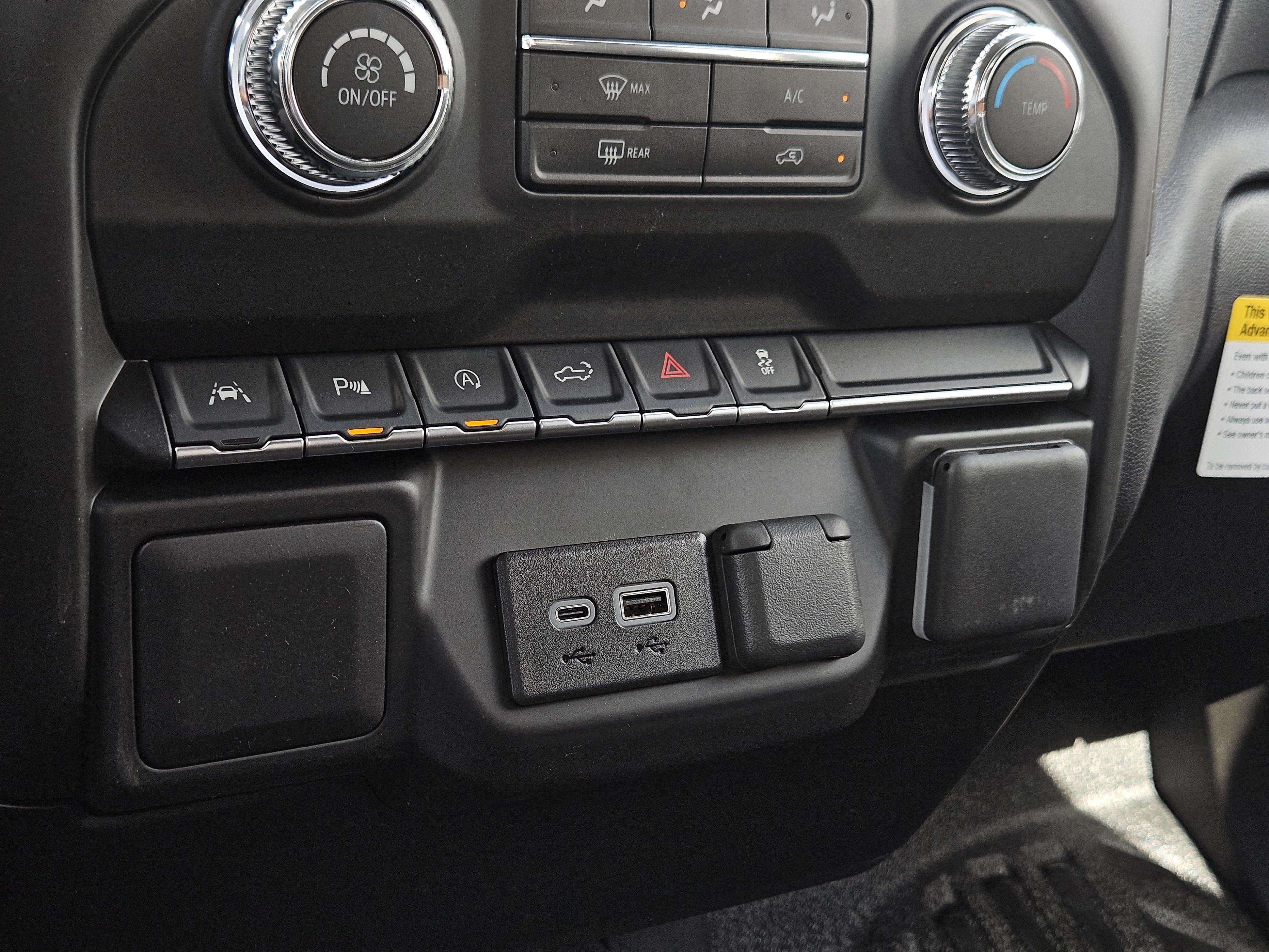 New 2026 GMC Sierra 1500 Pro w/ Pro Value Package AWD/4WD image 19