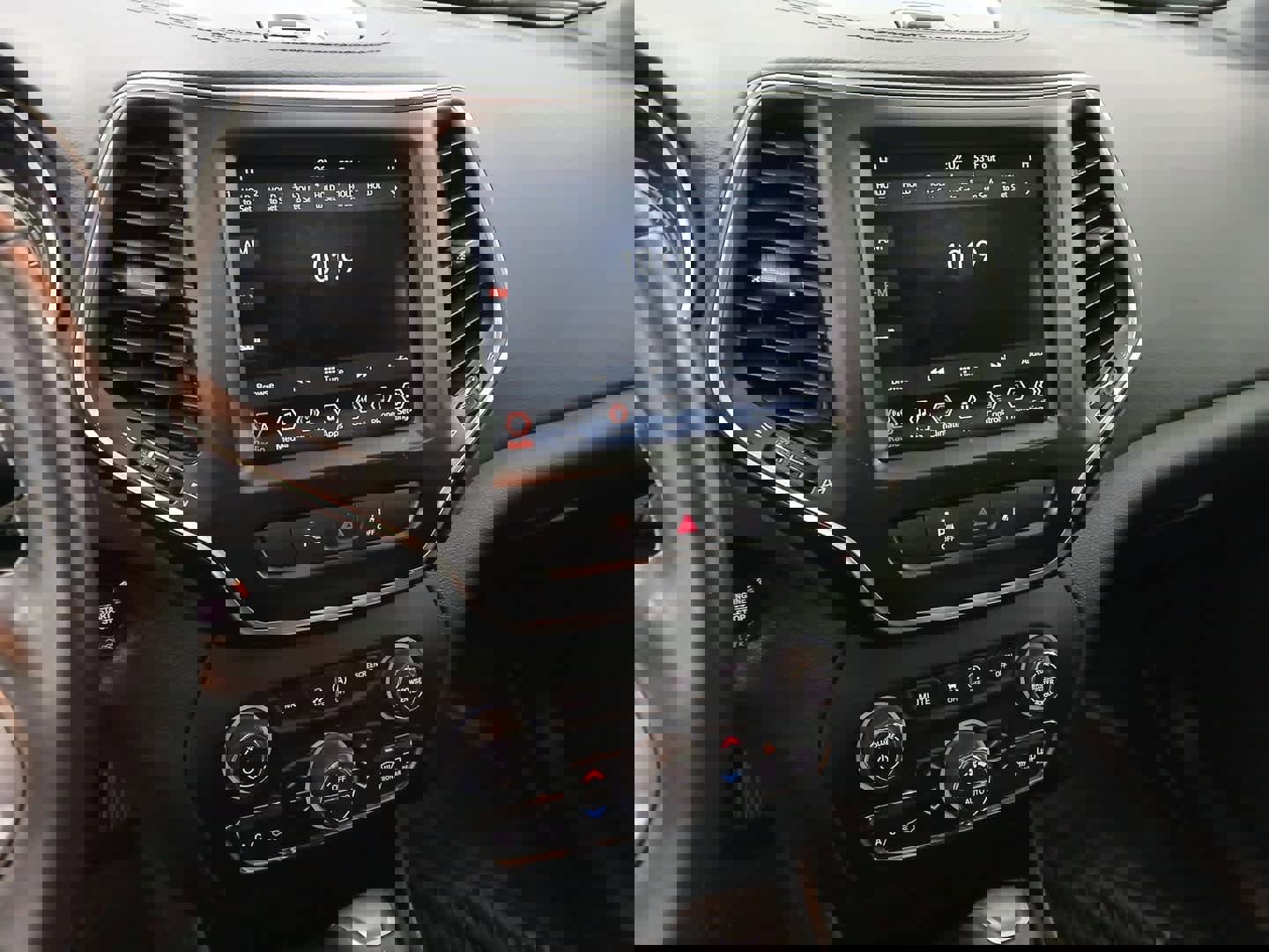 Used 2021 Jeep Cherokee Latitude Lux 80th Anniv w/ Quick Order Package 26U 80TH image 10