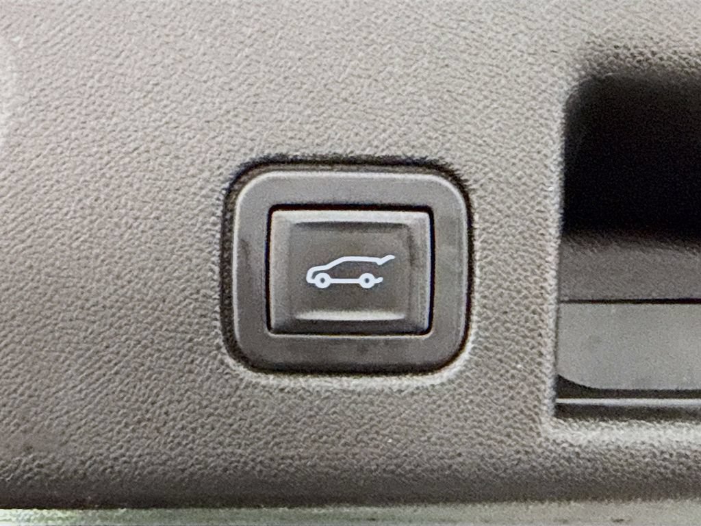 Used 2018 Chevrolet Equinox LT AWD/4WD image 28