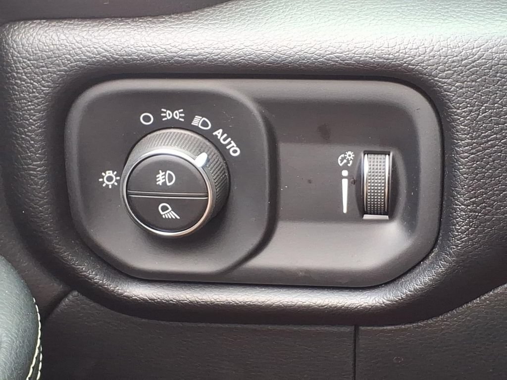 Used 2026 RAM 2500 Big Horn AWD/4WD image 31