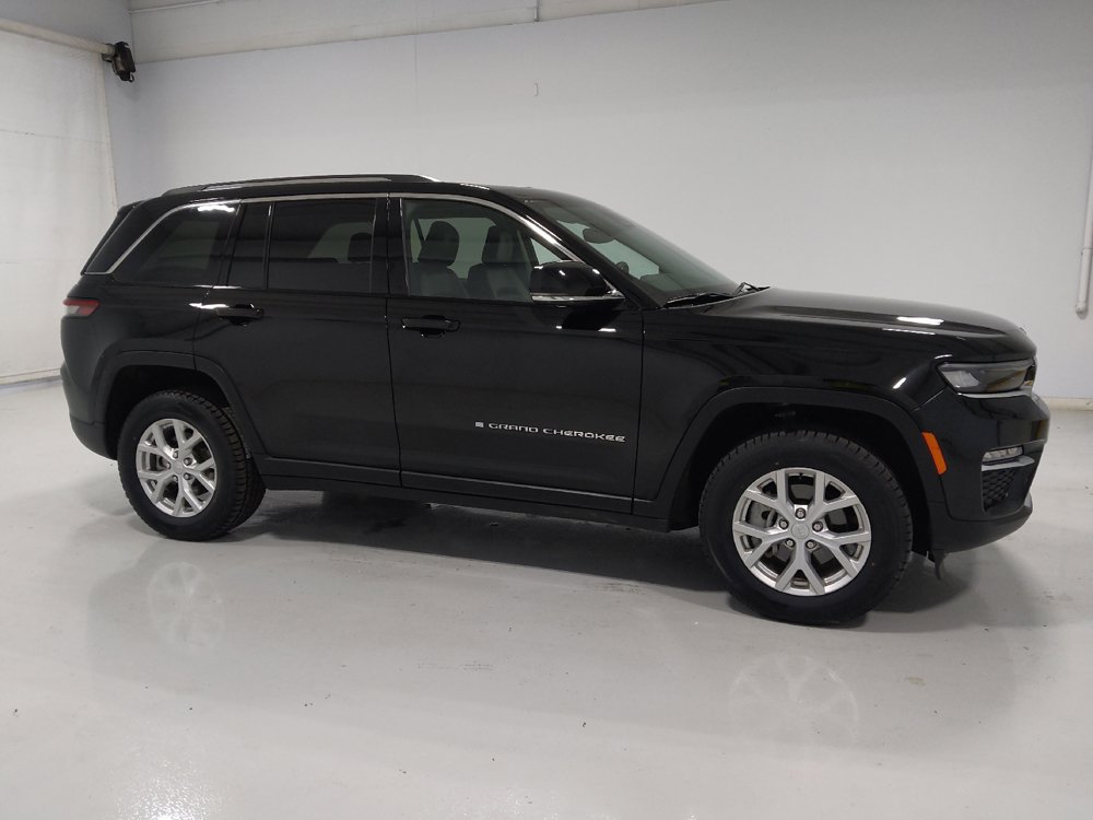 Used 2023 Jeep Grand Cherokee Limited AWD/4WD image 11