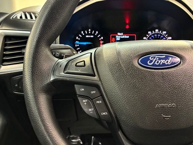 Used 2020 Ford Edge SE image 13
