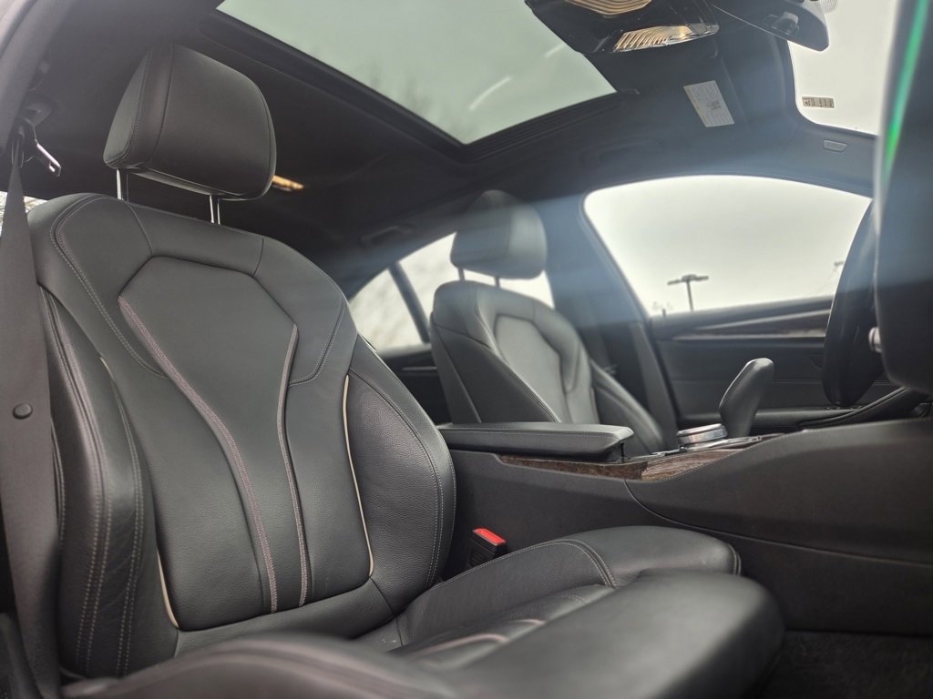 Used 2018 BMW 540i xDrive 540i xDrive image 26