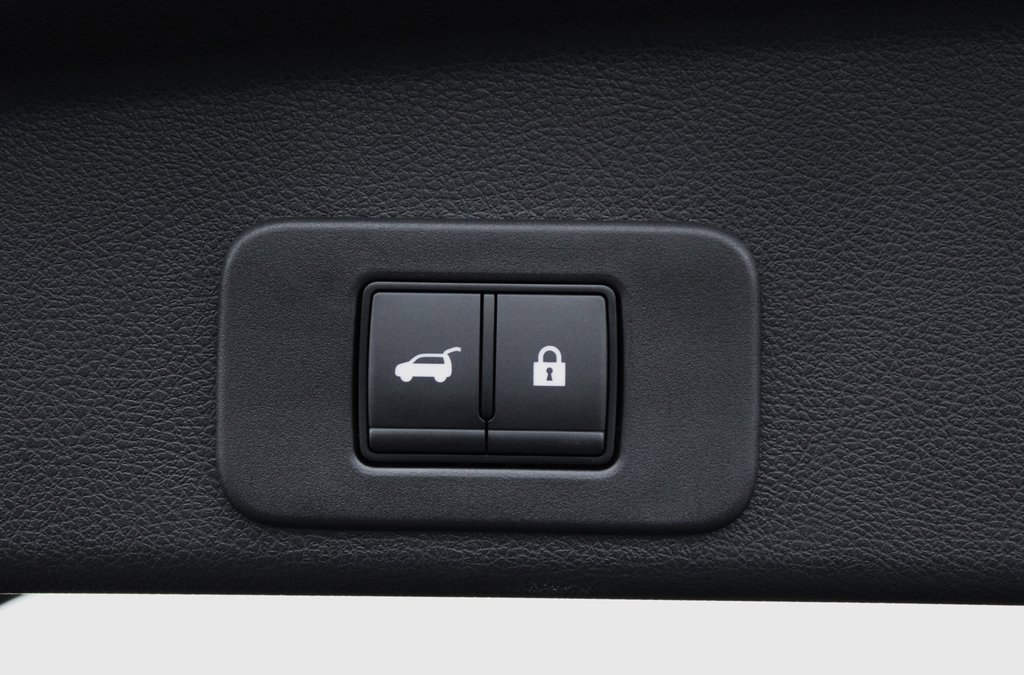 Certified 2025 Nissan Murano SV image 27