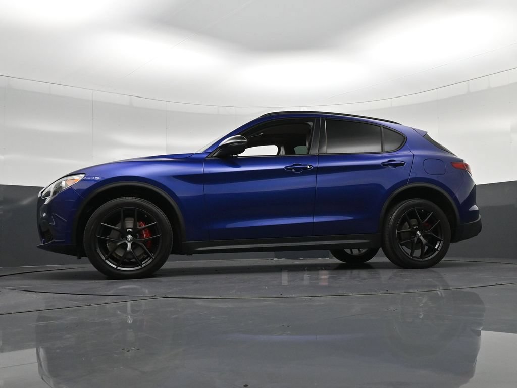 Used 2020 Alfa Romeo Stelvio w/ Nero Edizione RWD image 20