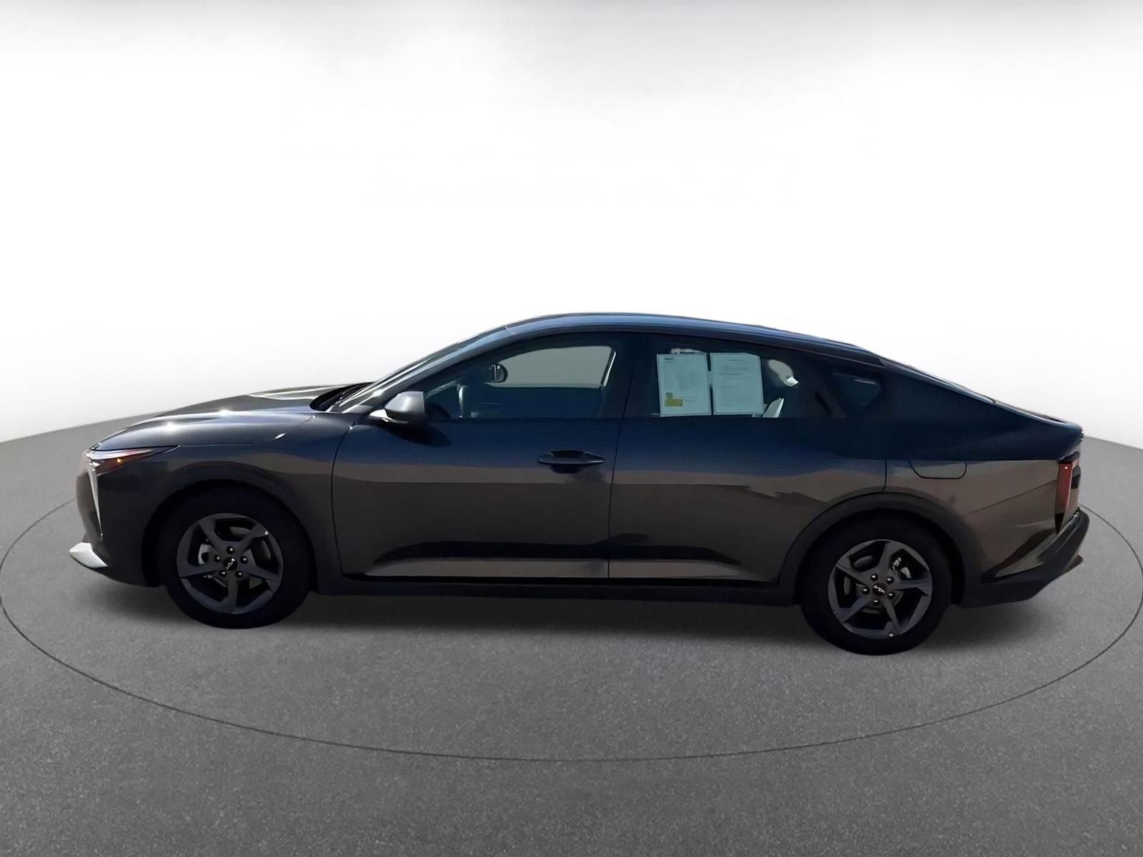 Used 2025 Kia K4 FWD image 9