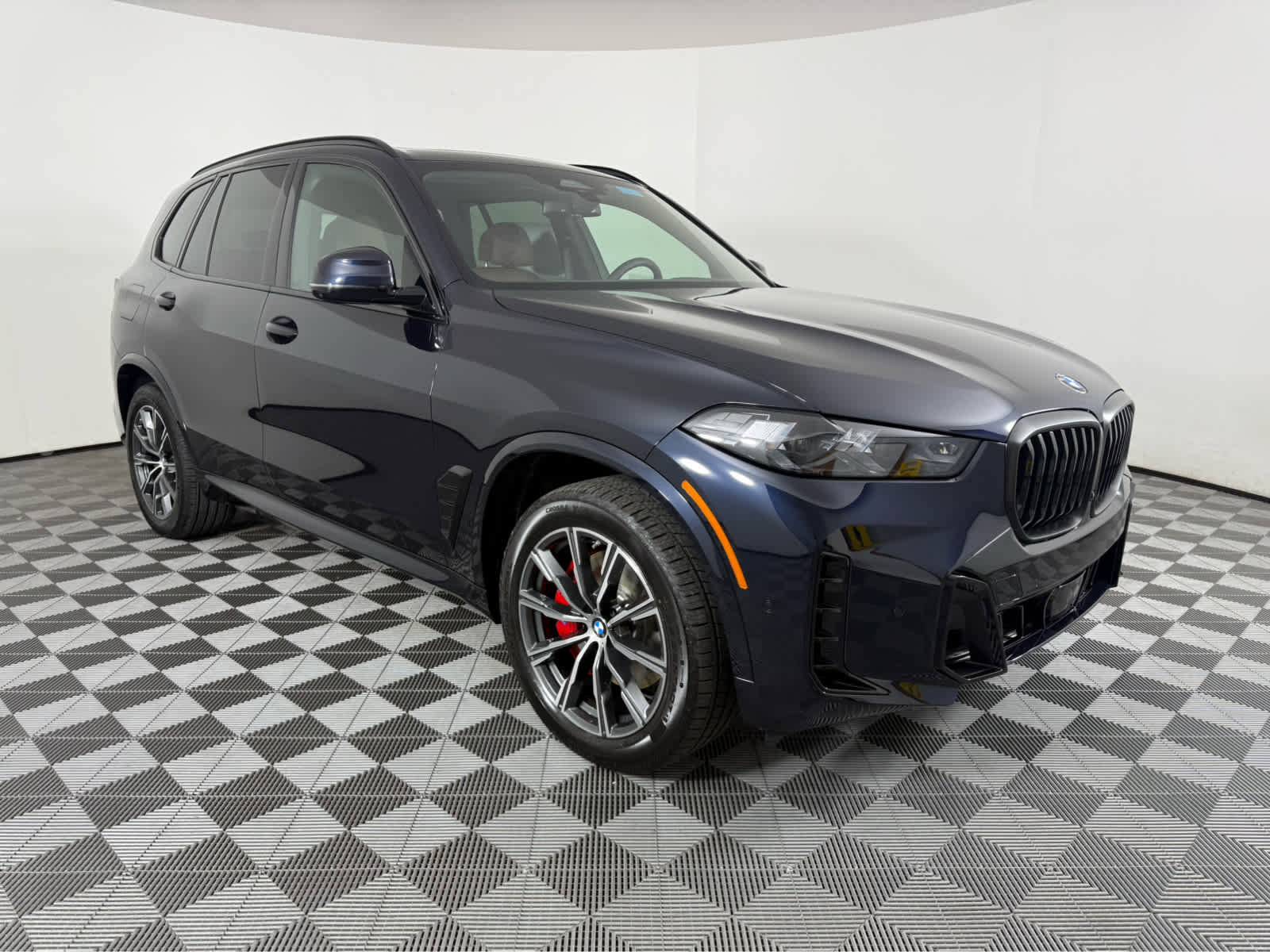 New 2026 BMW X5 xDrive40i w/ M Sport Package image 2