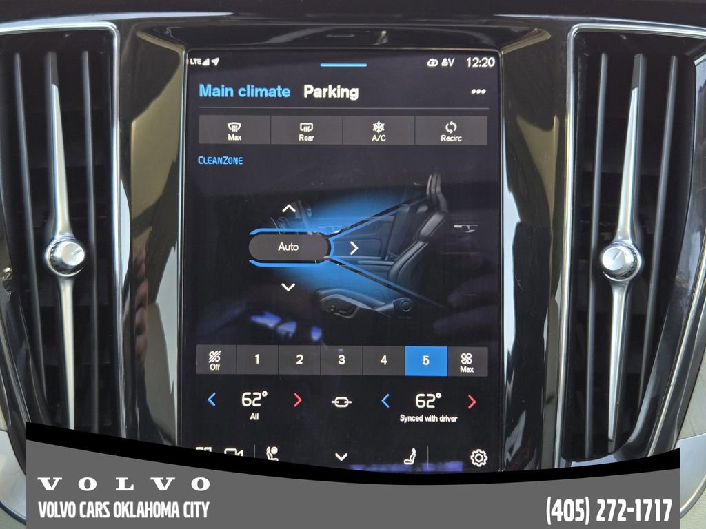 Certified 2024 Volvo V60 B5 Cross Country Plus w/ Protection Package Premier image 18