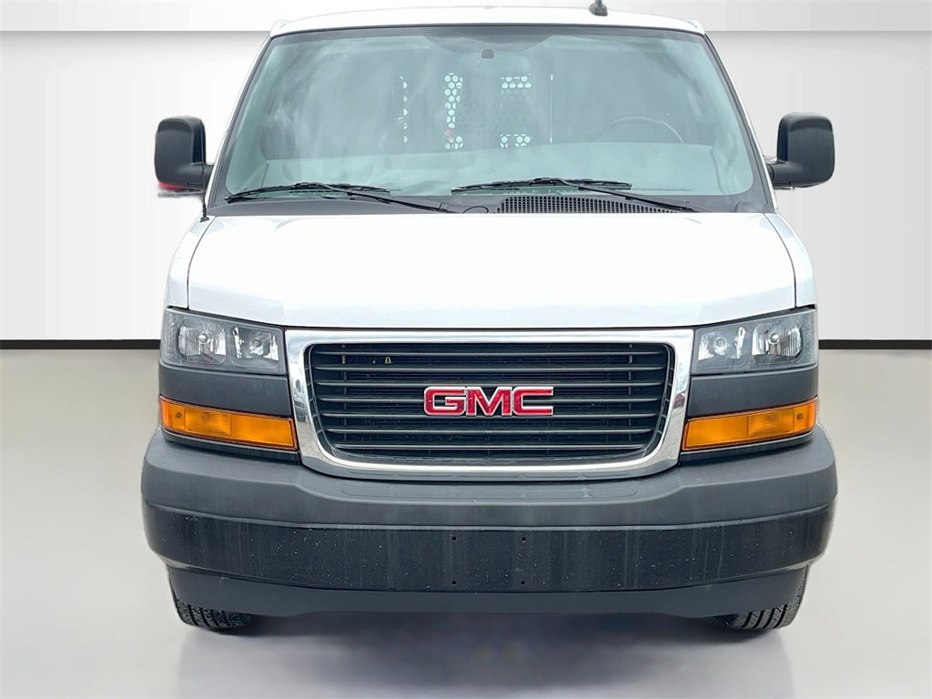 Used 2023 GMC Savana 2500 w/ Driver Convenience Package image 2