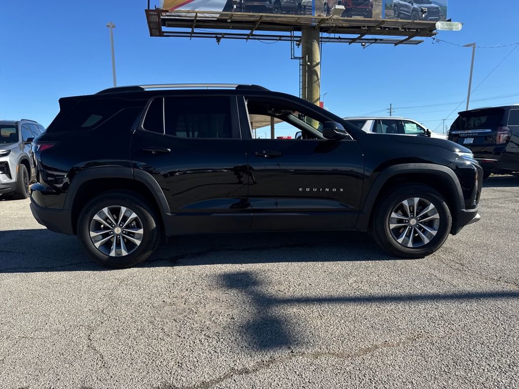 Used 2025 Chevrolet Equinox LT w/ Convenience Package II image 7