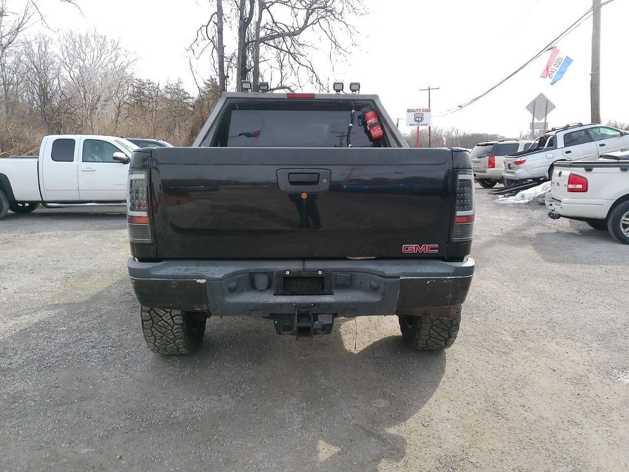 Used 2011 GMC Sierra 2500 SLE w/ SLE Preferred Package image 8