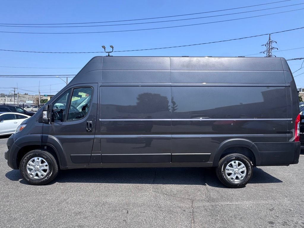 Used 2026 RAM ProMaster 3500 w/ Quick Order Package 22G SLT FWD image 4