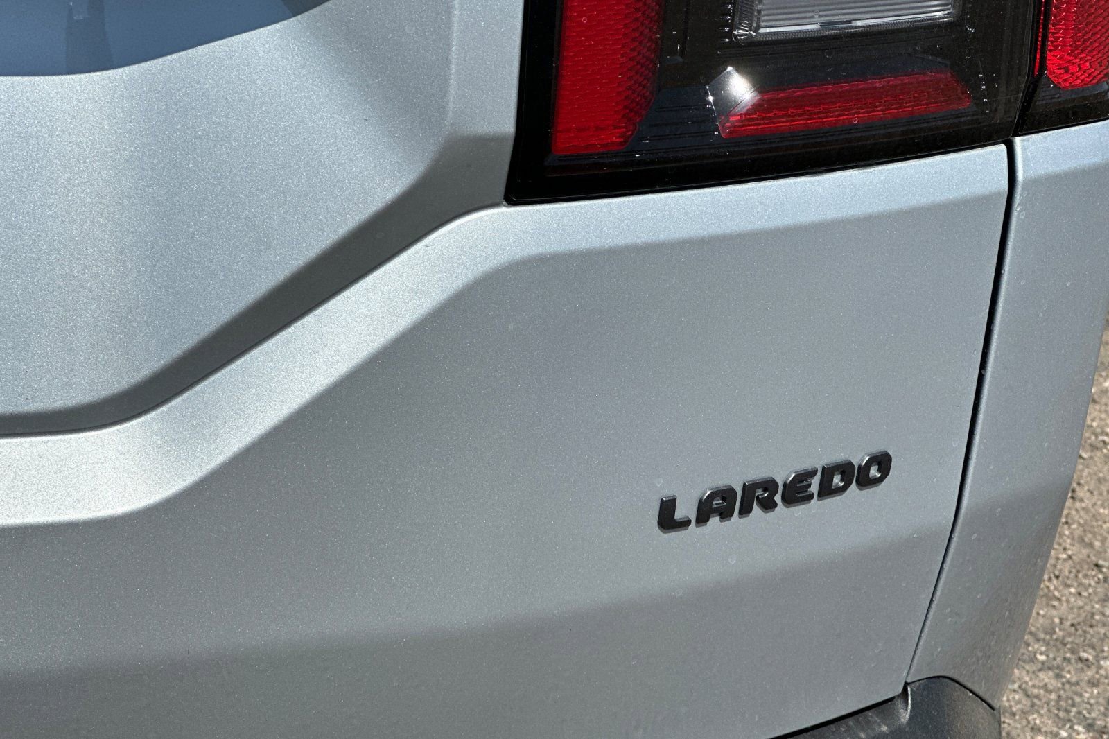 New 2026 Jeep Cherokee Laredo AWD/4WD image 6