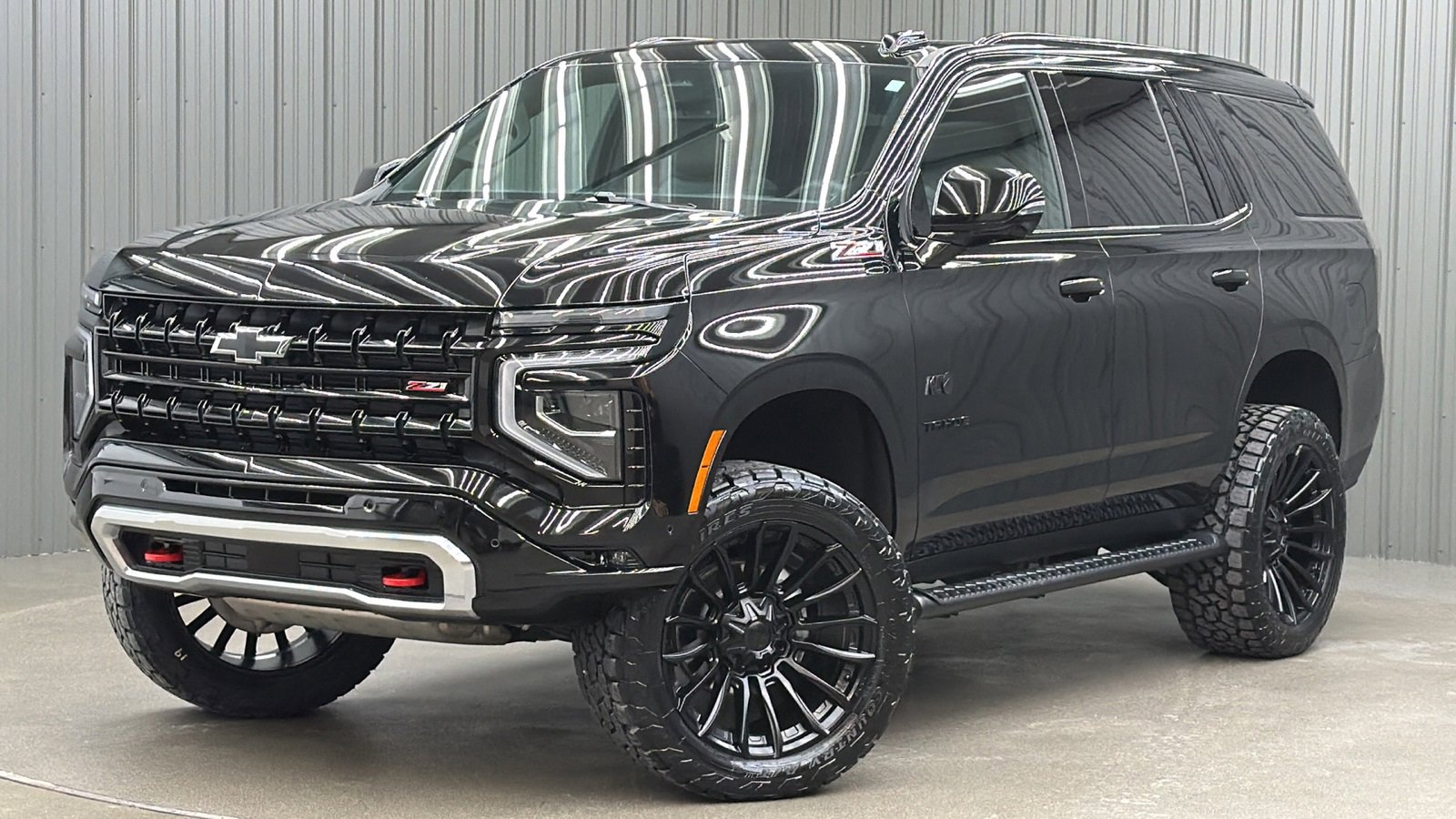 Used 2025 Chevrolet Tahoe Z71 w/ Comfort Package image 1