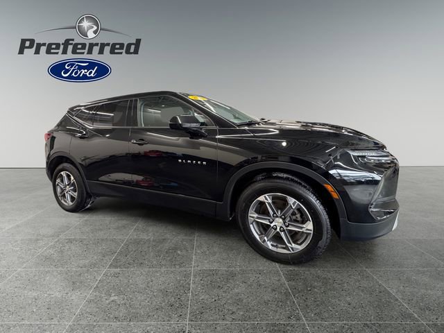 Used 2023 Chevrolet Blazer LT image 8