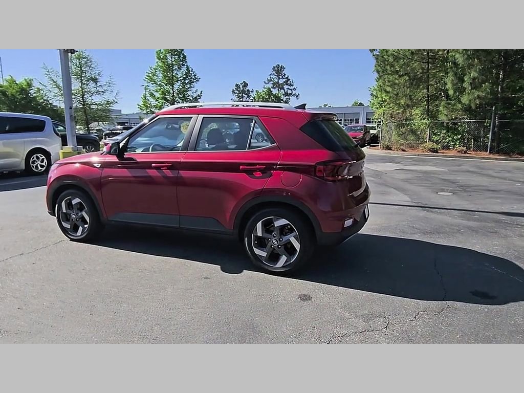 Used 2022 Hyundai Venue SEL w/ Cargo Package FWD image 31