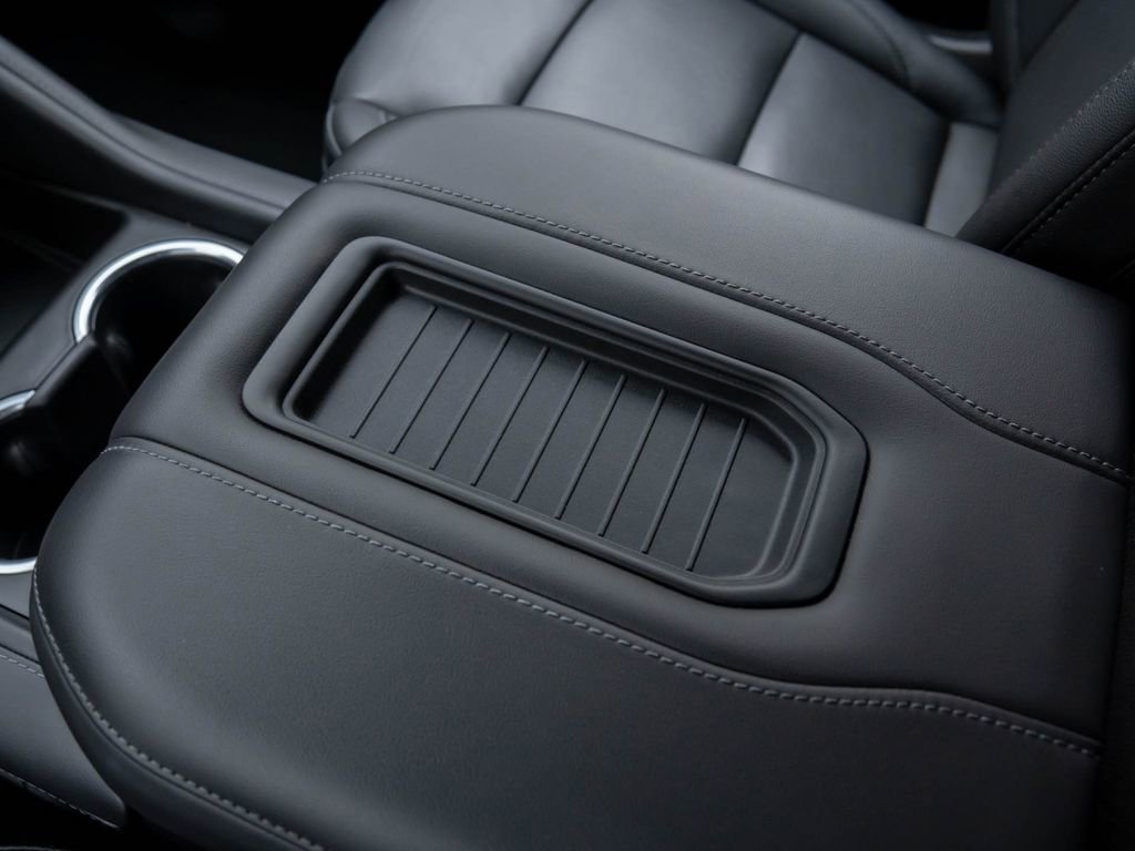 Used 2022 Chevrolet Tahoe Z71 image 34