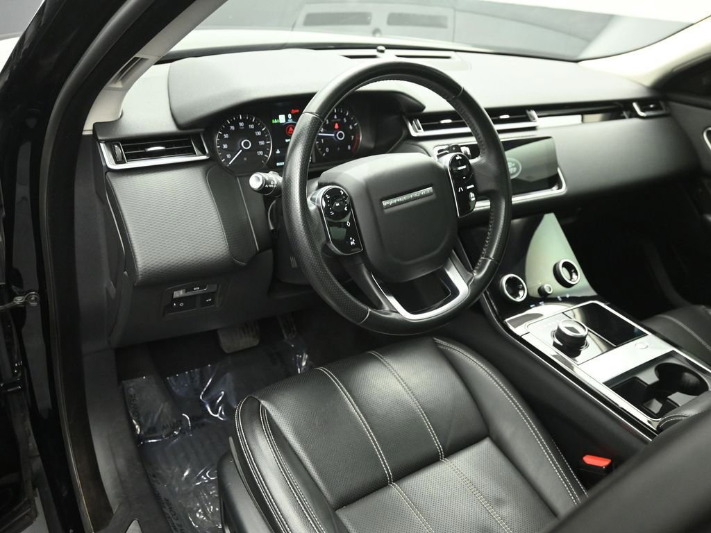 Used 2019 Land Rover Range Rover Velar S image 9