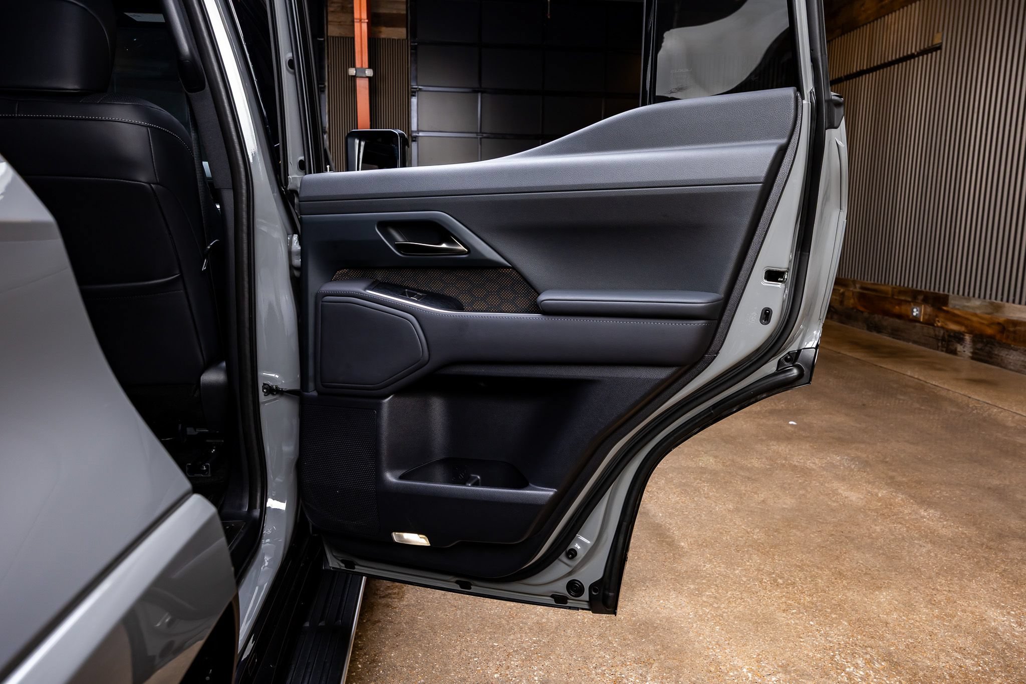 Used 2025 Lexus GX 550 w/ Cold Area Package AWD/4WD image 41