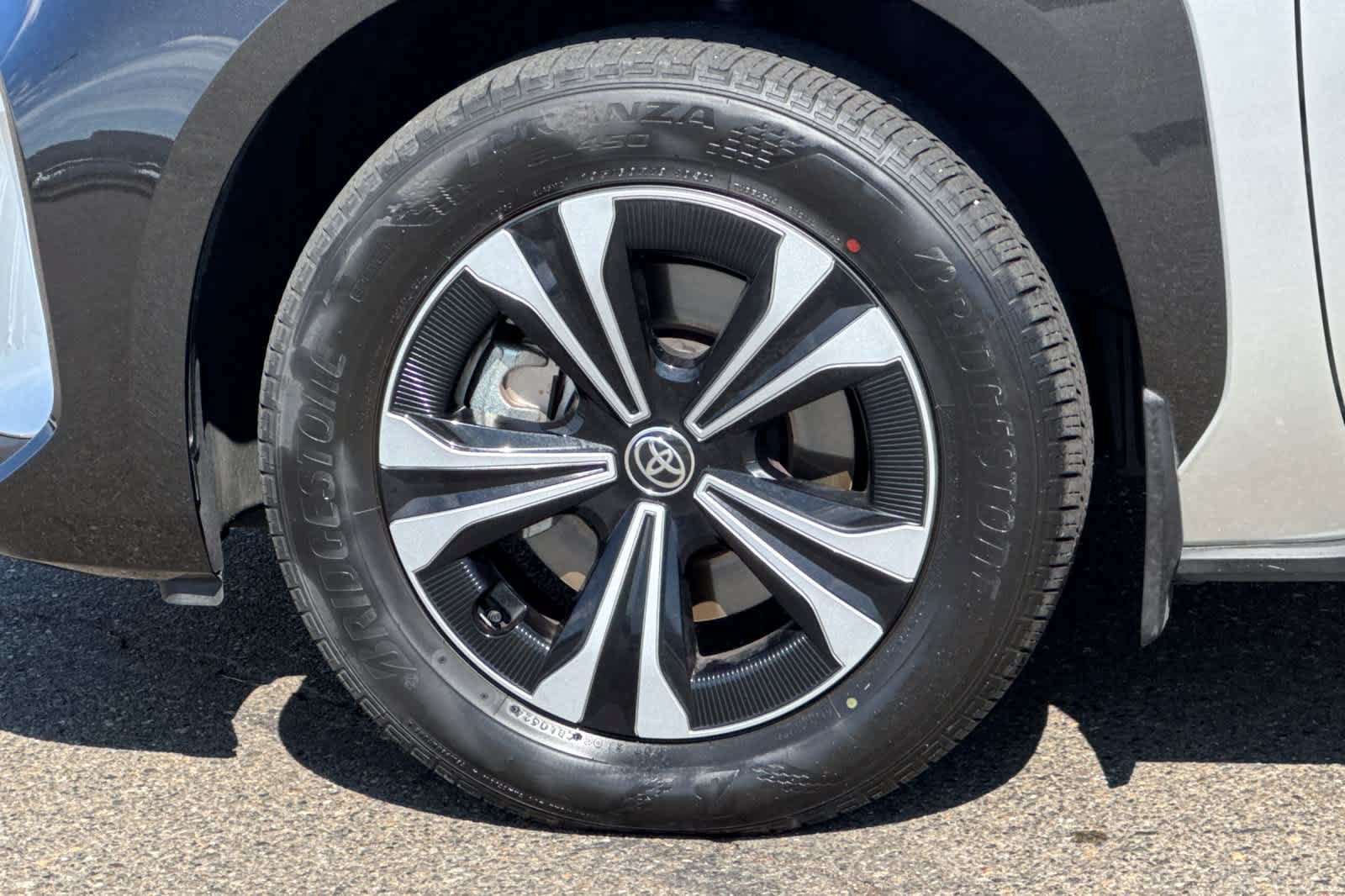 Certified 2024 Toyota bZ4X FWD image 30