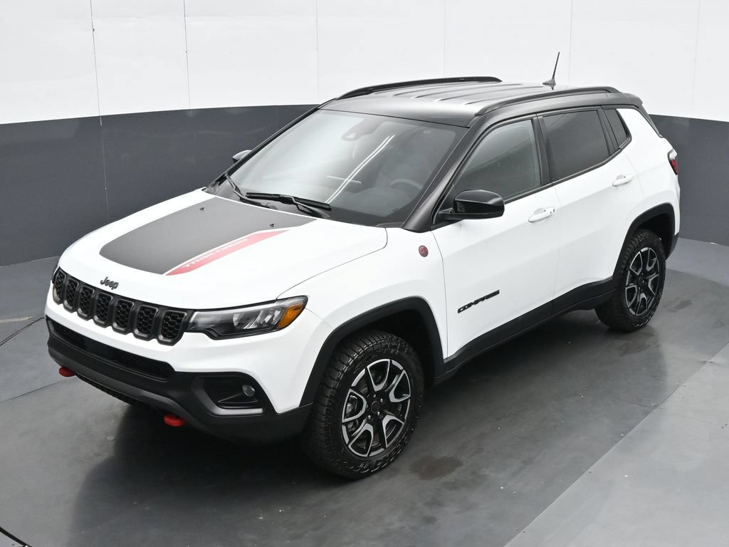 Used 2026 Jeep Compass Trailhawk AWD/4WD image 21