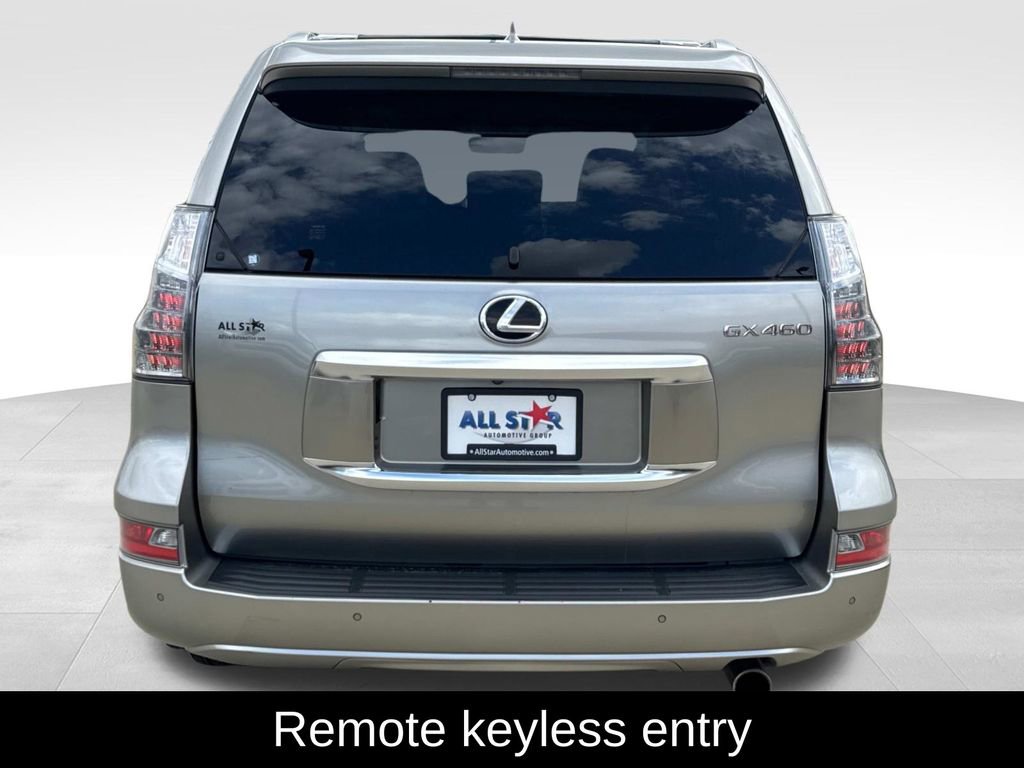 Used 2023 Lexus GX 460 Luxury w/ Accessory Package AWD/4WD image 9