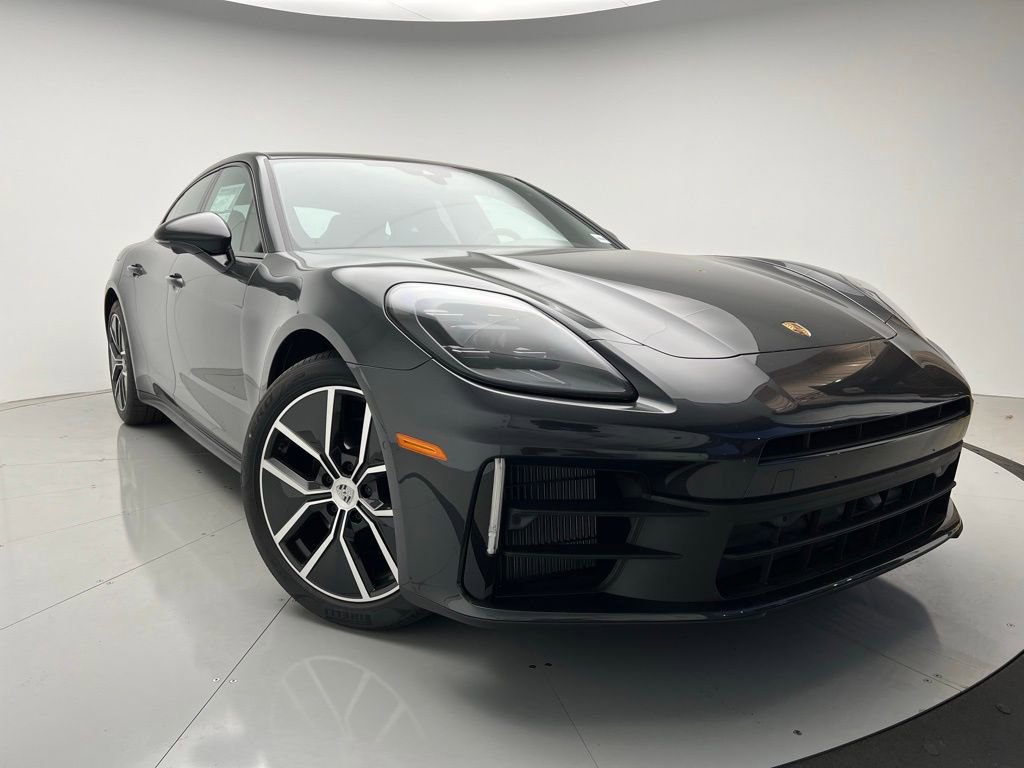 Used 2025 Porsche Panamera image 24