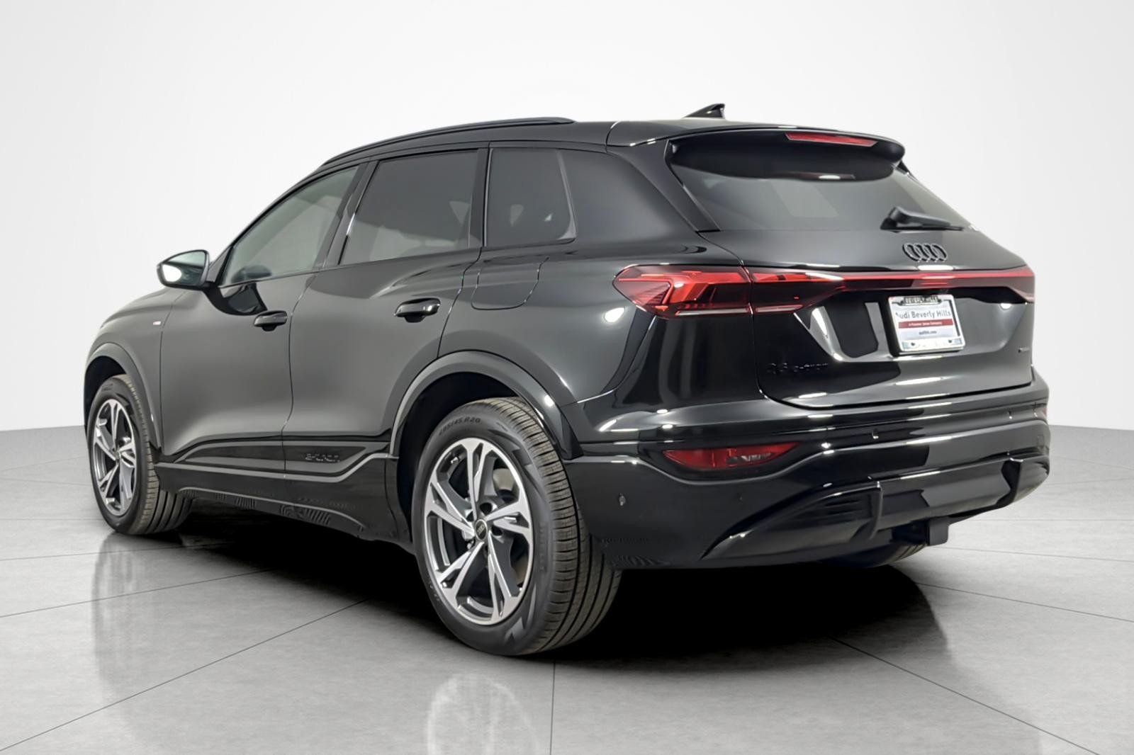 New 2027 Audi Q6 e-tron Premium Plus AWD/4WD image 4