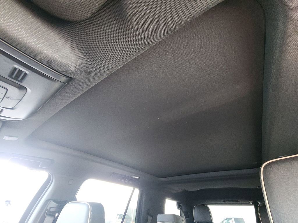 Used 2022 GMC Yukon SLT w/ SLT Luxury Package image 22