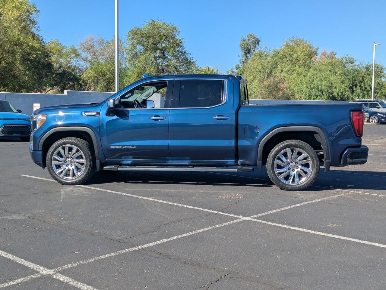 Used 2021 GMC Sierra 1500 Denali AWD/4WD image 3