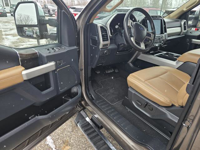 Used 2022 Ford F250 Lariat w/ Chrome Package image 13