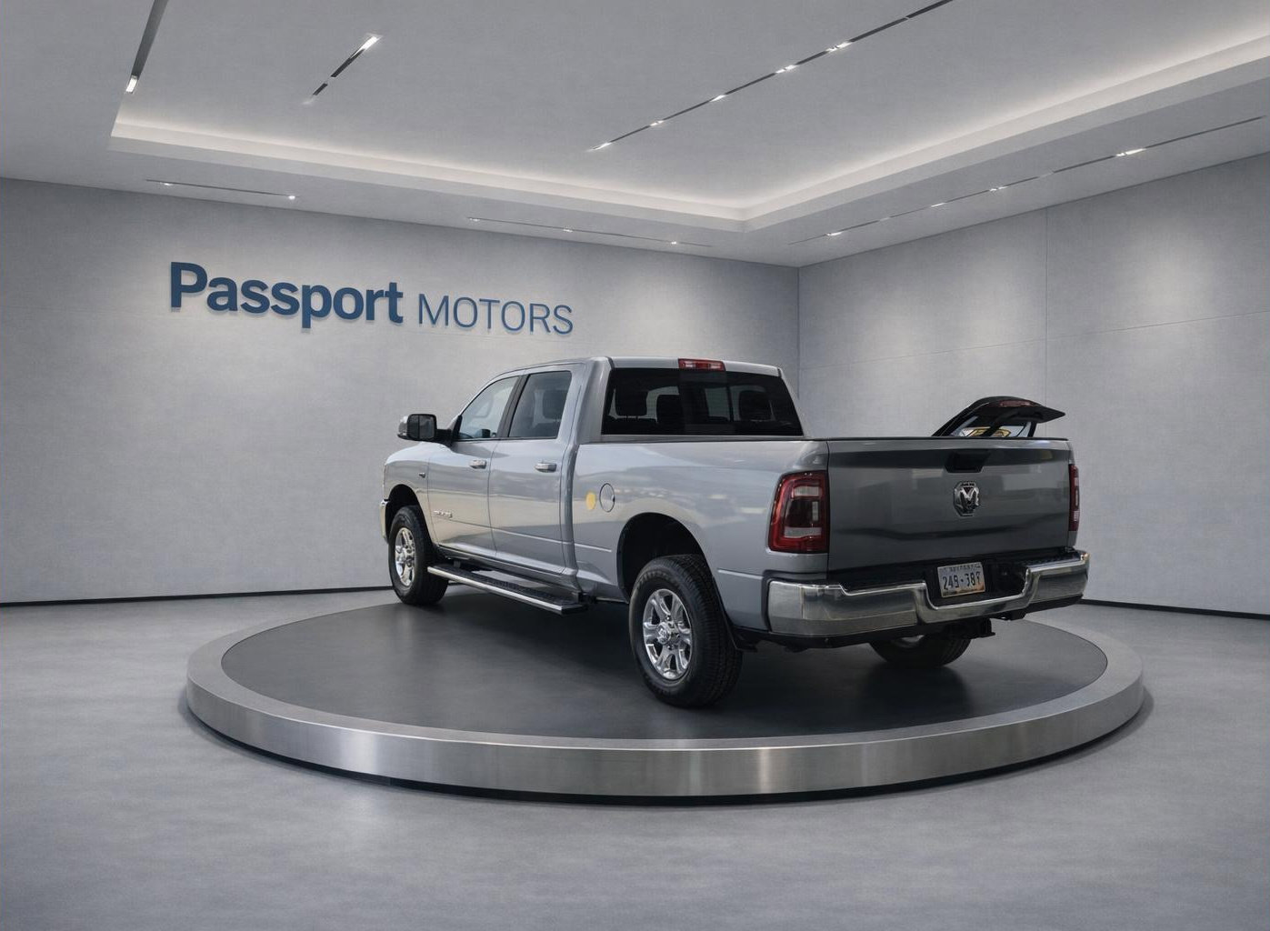 Used 2024 RAM 2500 Big Horn w/ Safety Group AWD/4WD image 6