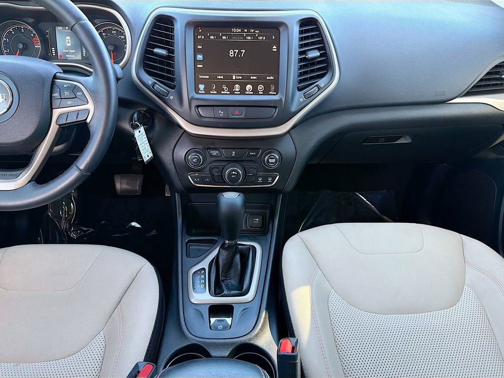 Used 2016 Jeep Cherokee 75th Anniversary image 18