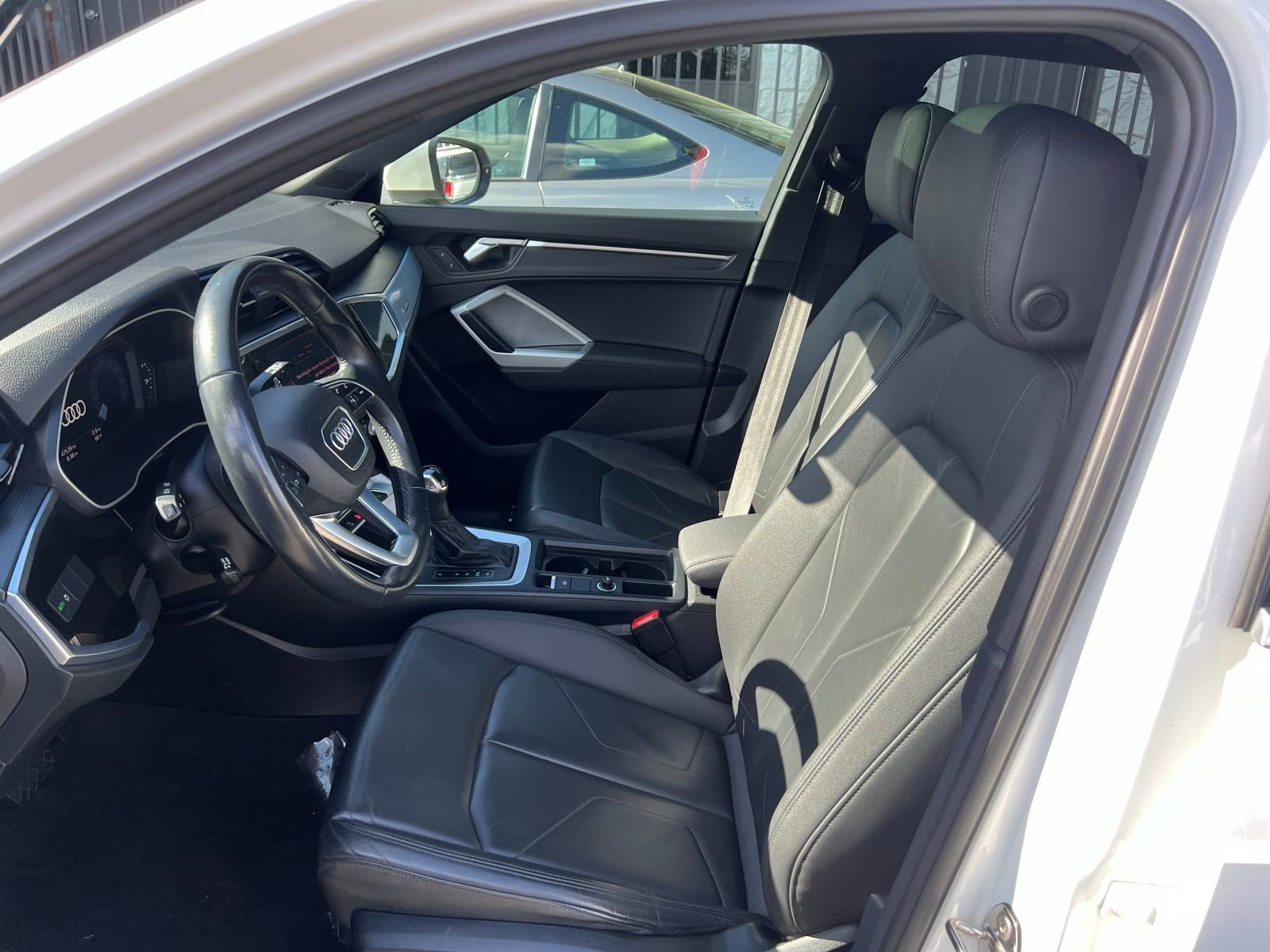 Used 2021 Audi Q3 2.0T Premium image 17