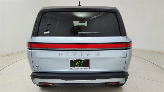 Used 2025 Rivian R1S Adventure image 5