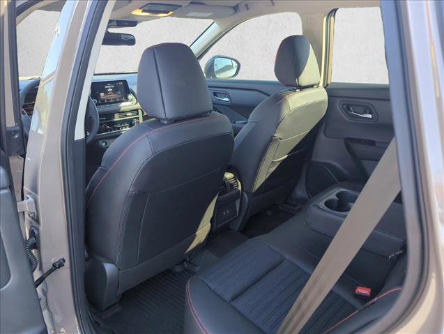 New 2026 Nissan Rogue SV AWD/4WD image 15