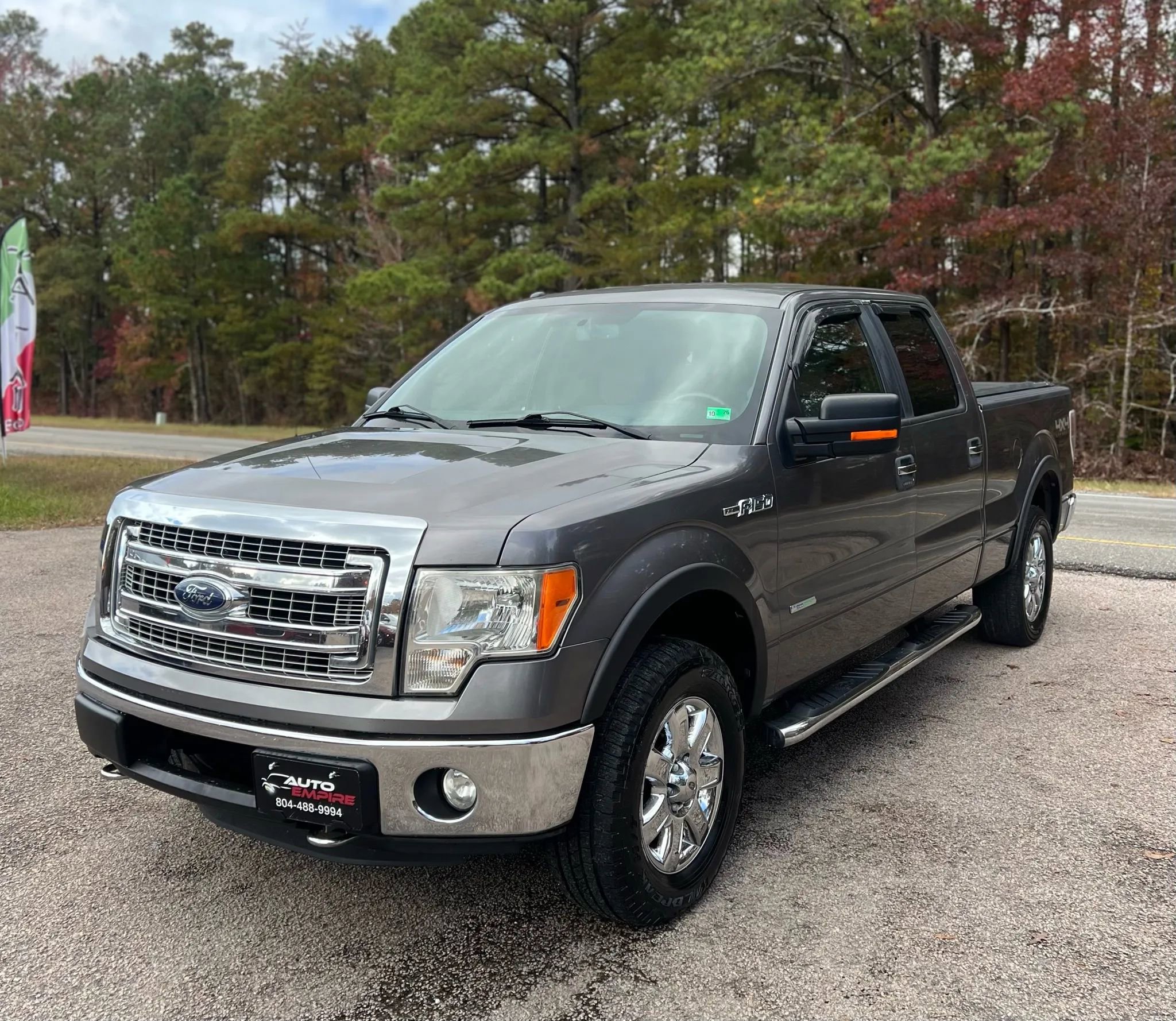Used 2013 Ford F150 XLT w/ Luxury Equipment Group image 12