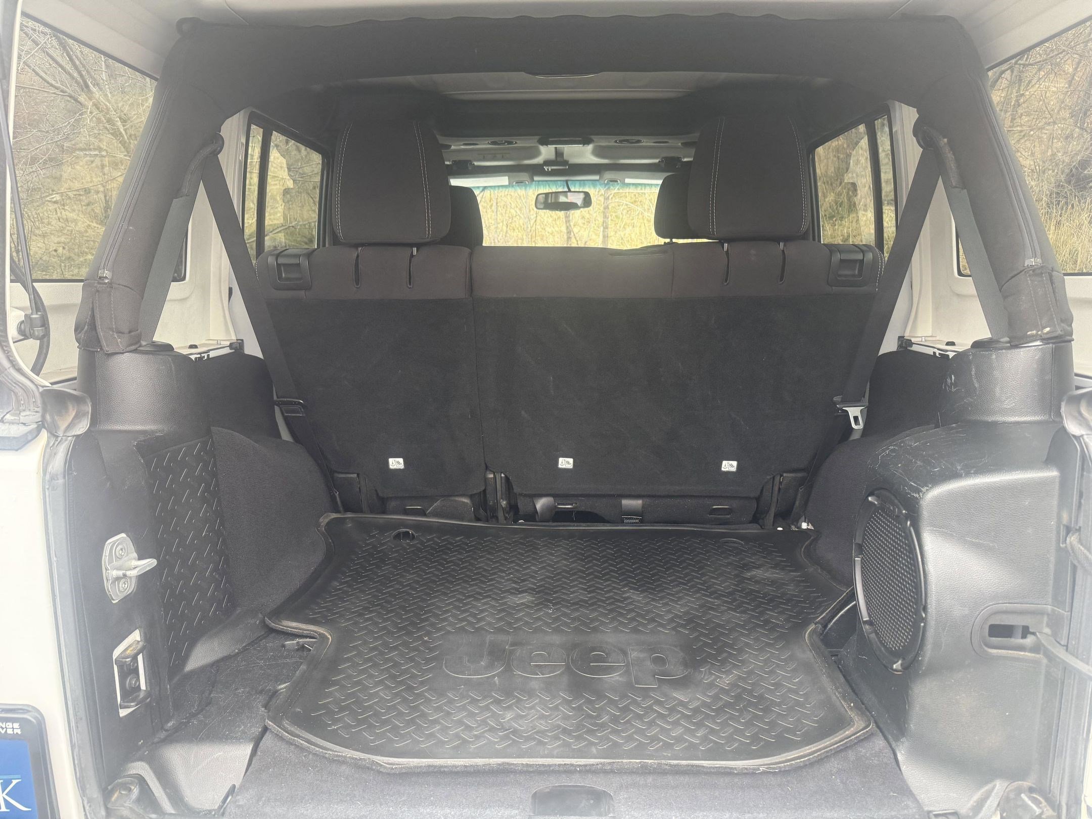 Used 2013 Jeep Wrangler Unlimited Sahara image 31