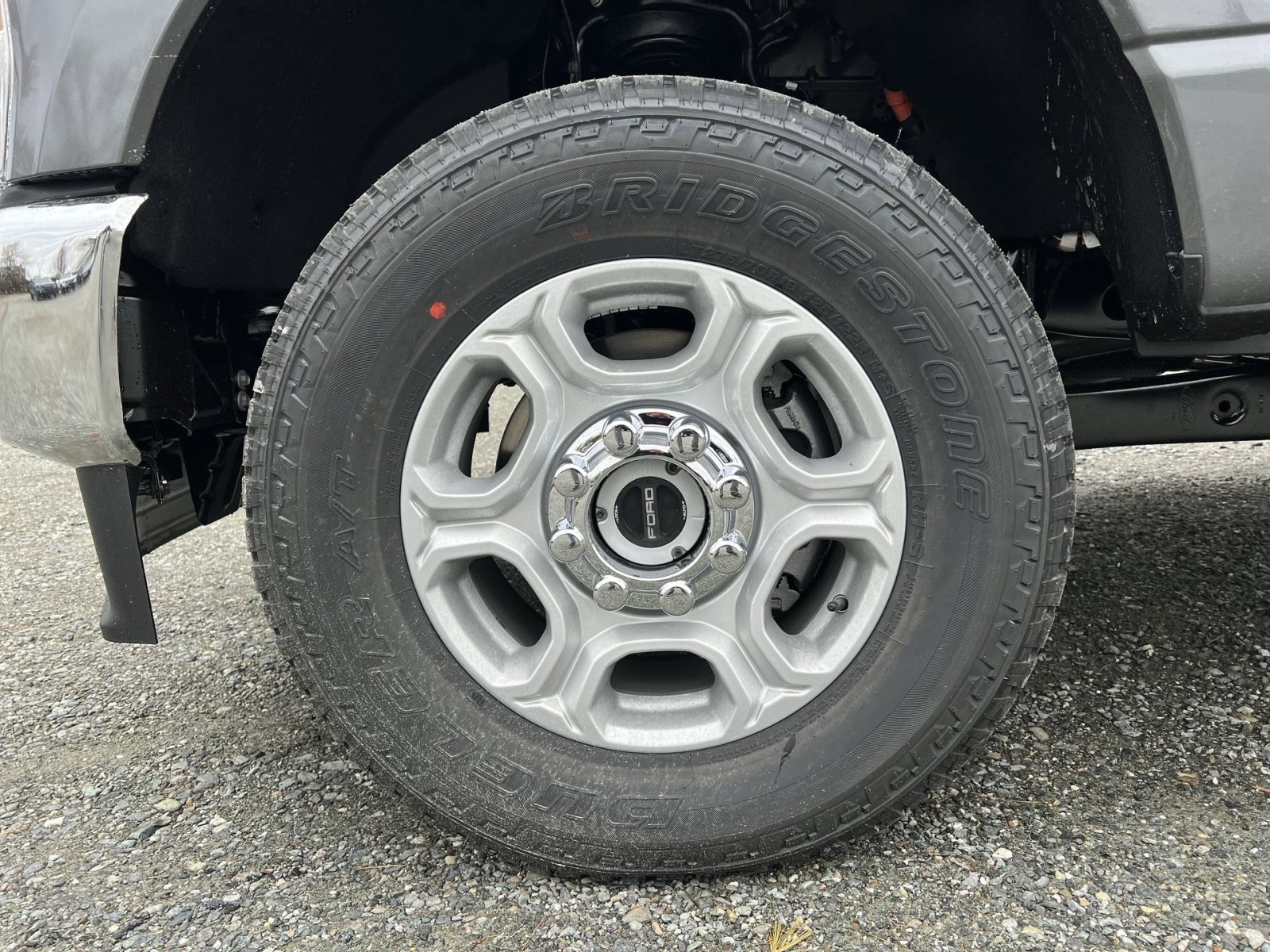 New 2026 Ford F250 XLT w/ FX4 Off-Road Package AWD/4WD image 12