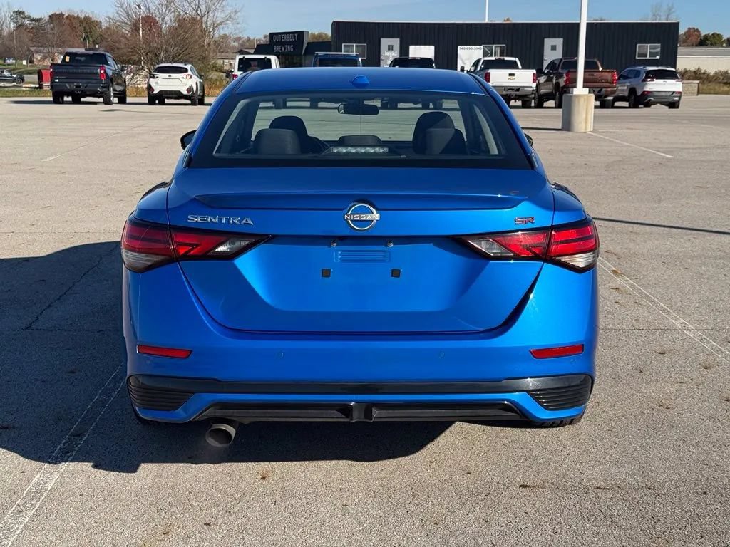 Used 2025 Nissan Sentra SR FWD image 6