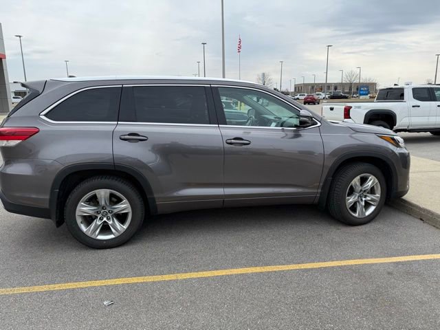 Used 2018 Toyota Highlander Limited image 4
