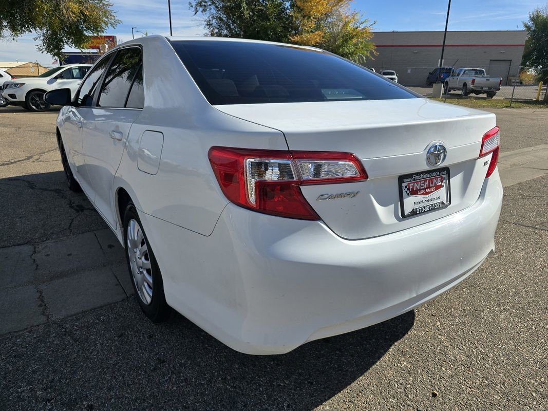 Used 2013 Toyota Camry LE image 6