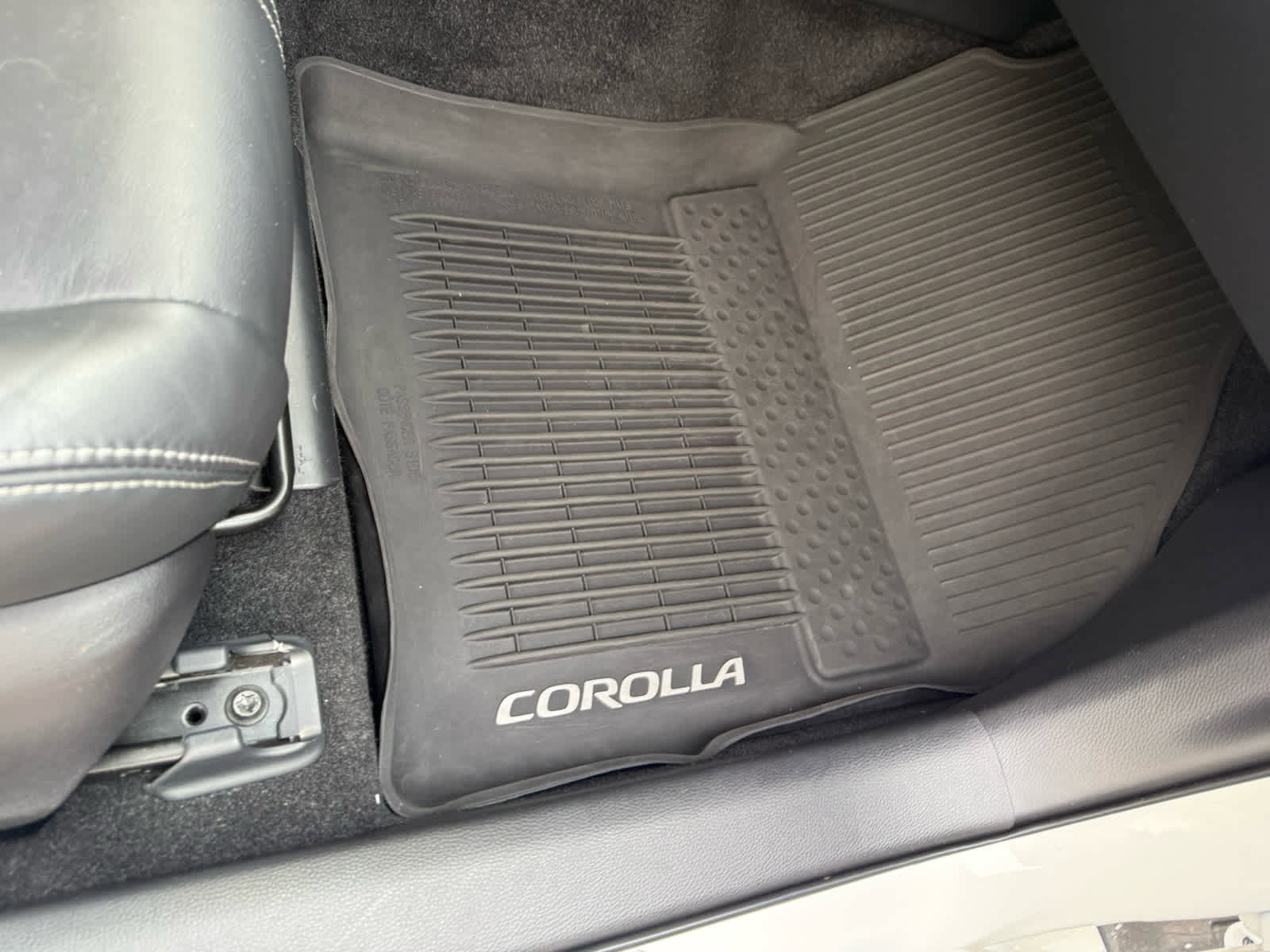 Used 2022 Toyota Corolla XSE w/ XSE Preferred Package image 9