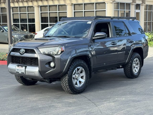 Used 2016 Toyota 4Runner SR5 AWD/4WD image 4