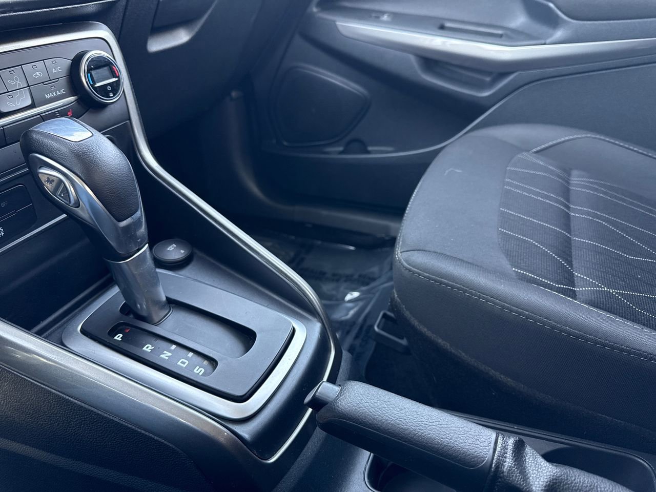 Used 2020 Ford EcoSport SE w/ SE Convenience Package image 20