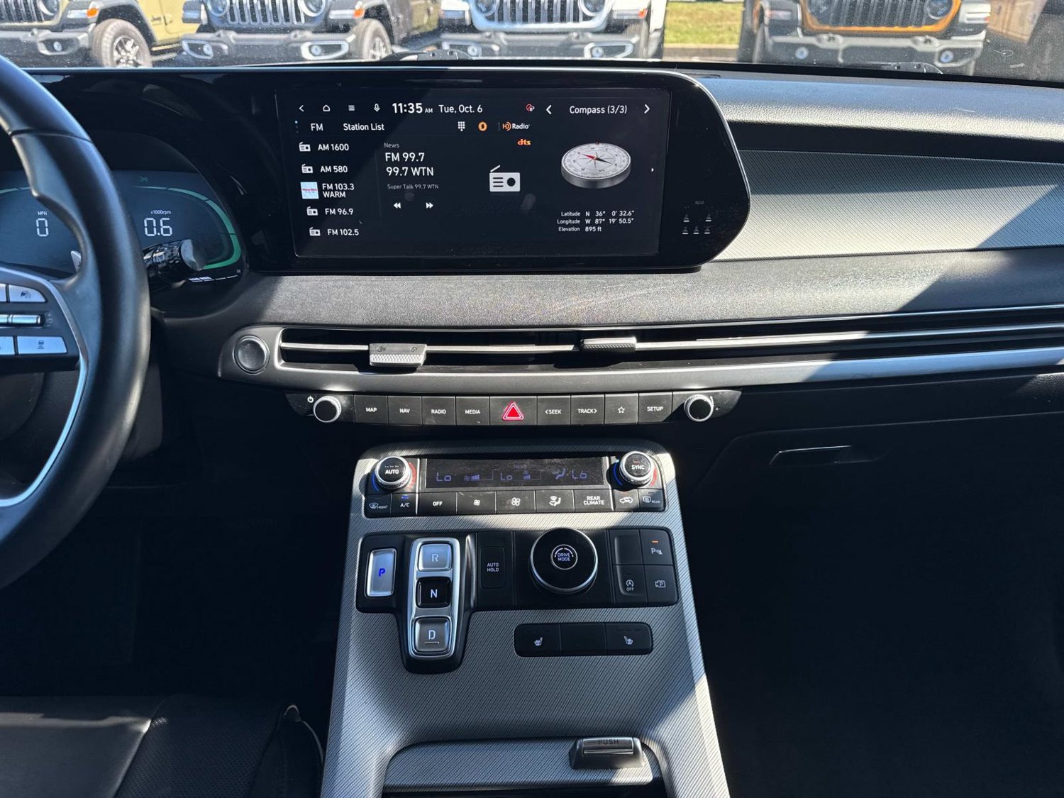 Used 2024 Hyundai Palisade SEL FWD image 26
