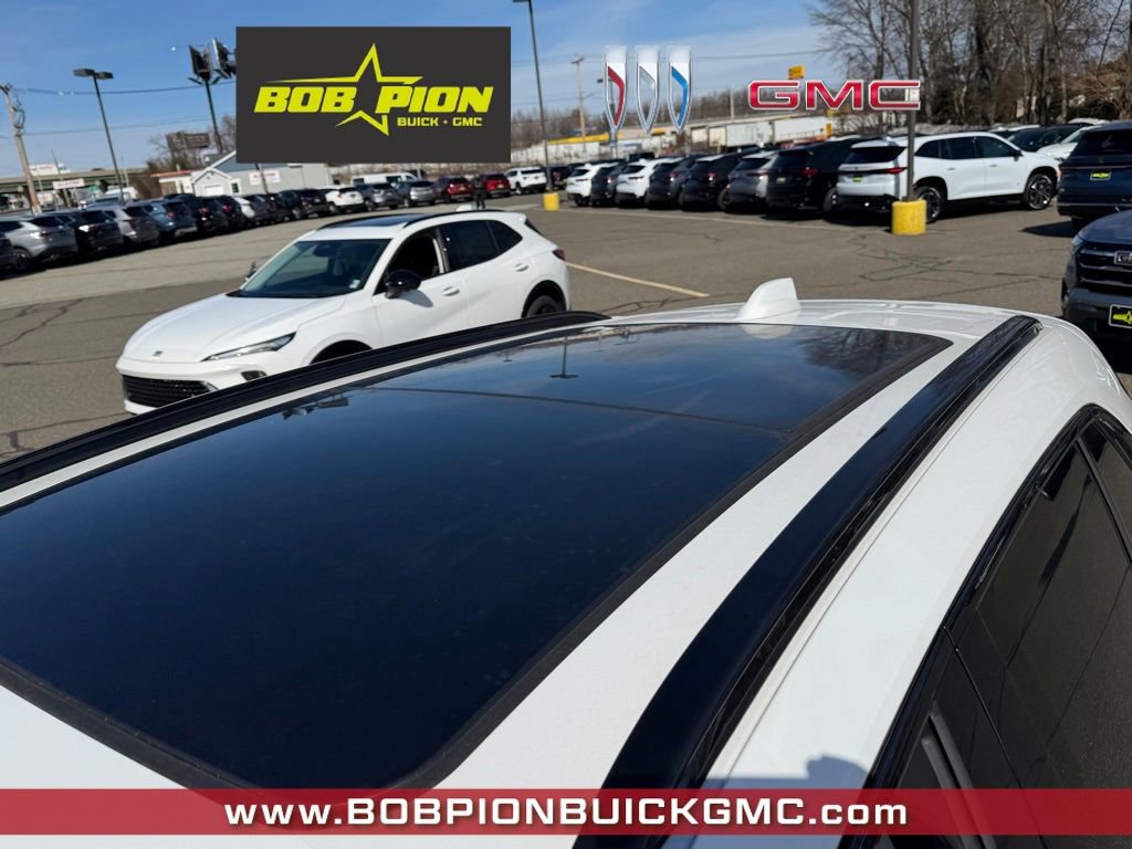 New 2026 Buick Envision Sport Touring image 8