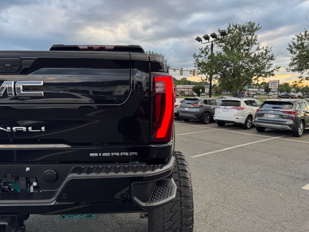 Used 2024 GMC Sierra 2500 Denali Ultimate AWD/4WD image 73