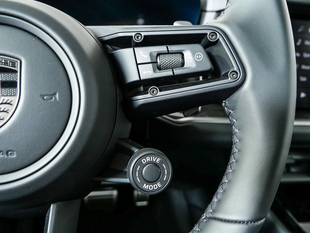 New 2026 Porsche Cayenne Turbo image 12